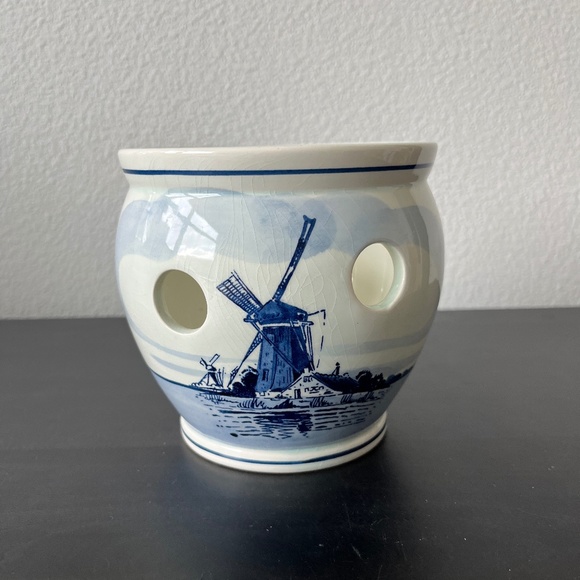 Handpainted Delft Holland Crocus Bowl Planter Windmill Sailboats - Picture 1 of 6